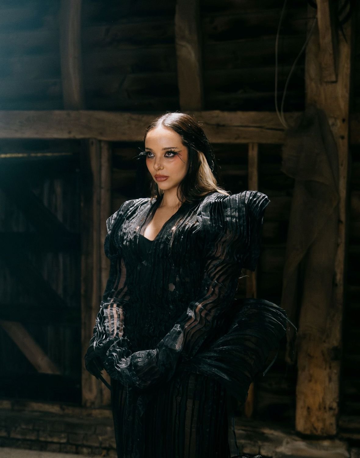 世界的ガールズ・グループ＜リトル・ミックス＞のメンバーでもある新